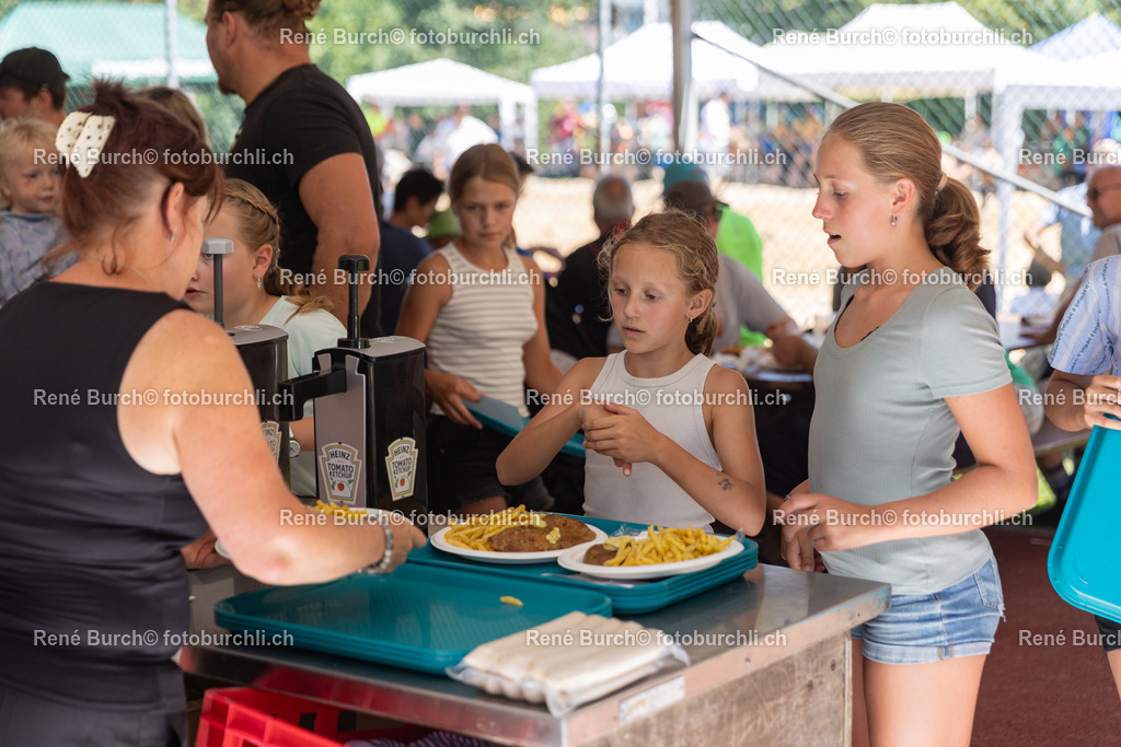 602A0351 | René Burch leidenschaftlicher Fotograf aus Kerns in Obwalden.  Hier finden sie Sport, Landschaft und Natur Fotografie.
 - Realisiert mit Pictrs.com