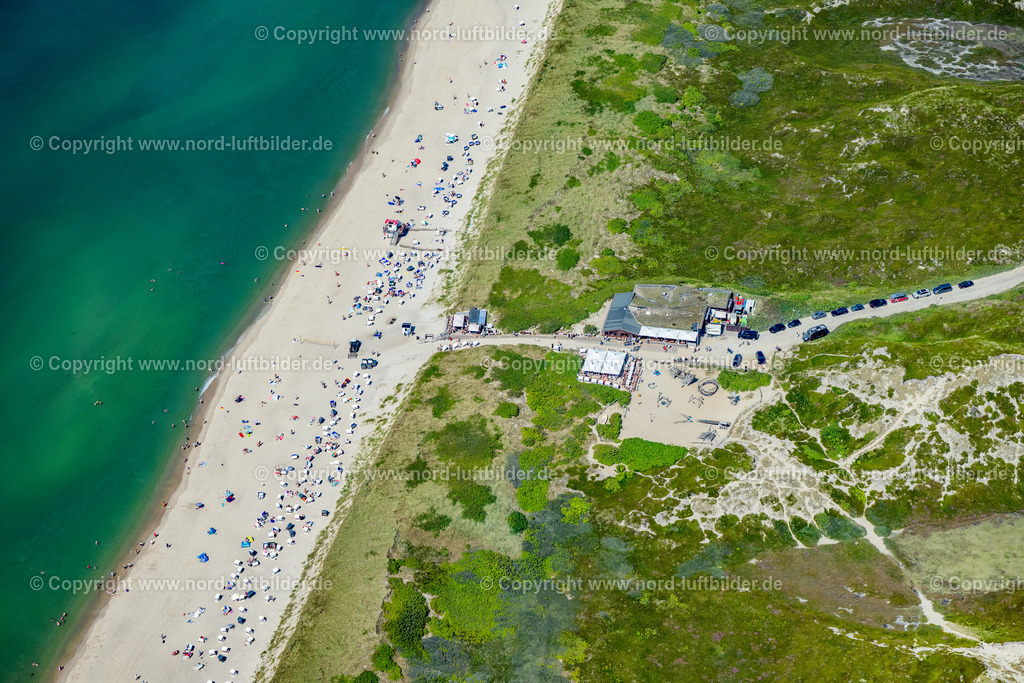 Sylt_Rantum_Gaststätte_Sansibar_ELS_5373130825 | SYLT 13.08.2025 Gebäude des Restaurant " Sansibar " im Ortsteil Rantum (Sylt) in Sylt auf der Insel Sylt im Bundesland Schleswig-Holstein, Deutschland. // Building of the restaurant " Sansibar " in the district Rantum (Sylt) in Sylt on Island Sylt in the state Schleswig-Holstein, Germany. Foto: Martin Elsen