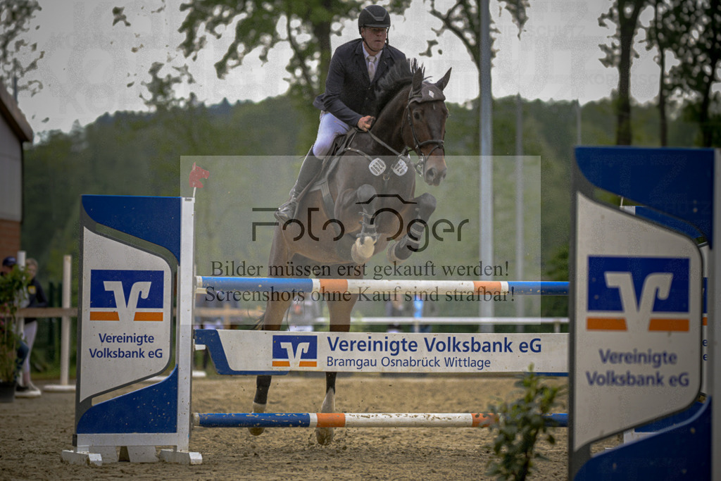 20240505-DOS_2799 | Entdecke hochwertige Reitturnierfotos von Foto Oger. Professionell, emotional und authentisch – jetzt Lieblingsmomente im Shop bestellen.Deutschlandweite Turnierfotografie. - Realisiert mit Pictrs.com