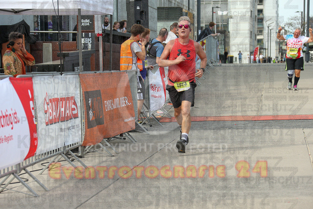 250920_1514_EX1_8626 | Sportfotografie im Rhein-Sieg Kreis, Köln, Bonn, NRW, Rheinland Pfalz, Hessen, etc. Unser Tätigkeitsfeld umfasst den Laufsport vom Volkslauf über den Marathon, Duathlon, Triathon bis zum Ultralauf wie Kölnpfad Ultra oder Schindertrail.