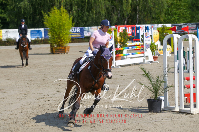 Gut Blee25_Amateuer Stilsprpfg Kl A_0252 | Turniersportfotografie; Pferdefotografie; Dressurfotografie