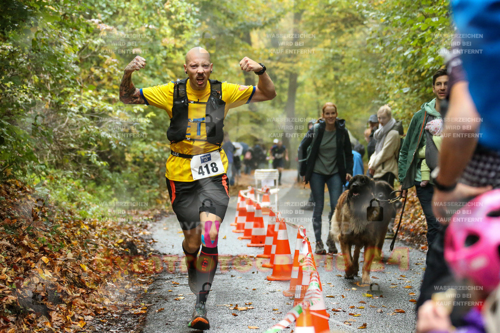 241027_1246_EX1_4757 | Sportfotografie im Rhein-Sieg Kreis, Köln, Bonn, NRW, Rheinland Pfalz, Hessen, etc. Unser Tätigkeitsfeld umfasst den Laufsport vom Volkslauf über den Marathon, Duathlon, Triathon bis zum Ultralauf wie Kölnpfad Ultra oder Schindertrail.