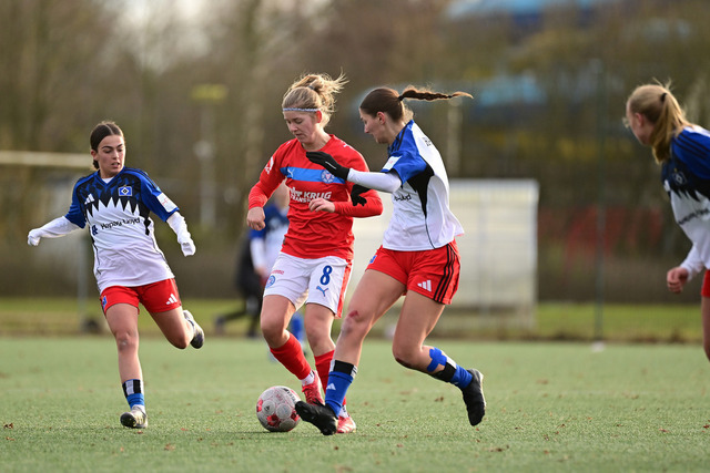 Fußball I Frauen I Saison 2025-2026 I Regionalliga Nord I 11. Spieltag I Hamburger SV U20 - Holstein Kiel I 28847 | Der Sportfotograf. - Realisiert mit Pictrs.com