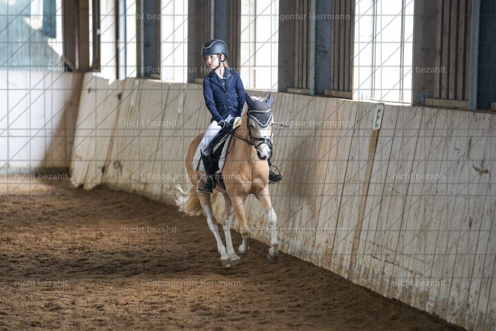 20230520-FAH05176 | Frühjahrsturnier, Landsberg am Lech, 2023, Reitclub Landsberg, Turnierbilder, Fotos Turnier Landsberg, Fotoagentur Herrmann, Turnierfotografen Bayern, Reitsport Fotograf, Pferde Fotograf