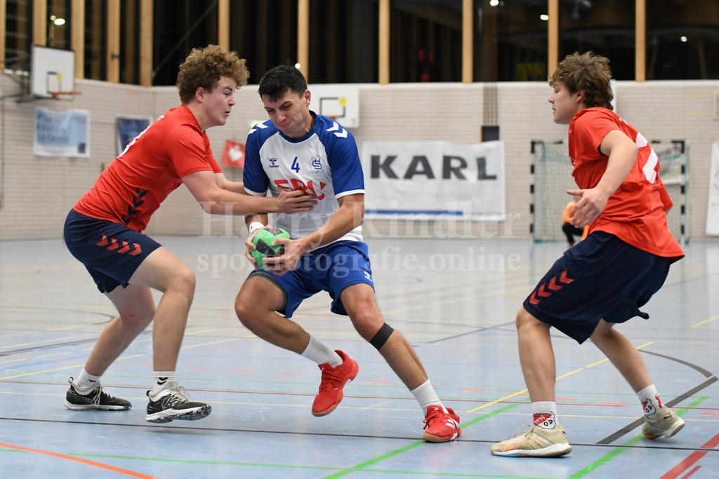 HC Deggendorf : ETSV 09 Landshut II | Valentin Lotos  (HC Deggendorf  #4) - Realisiert mit Pictrs.com