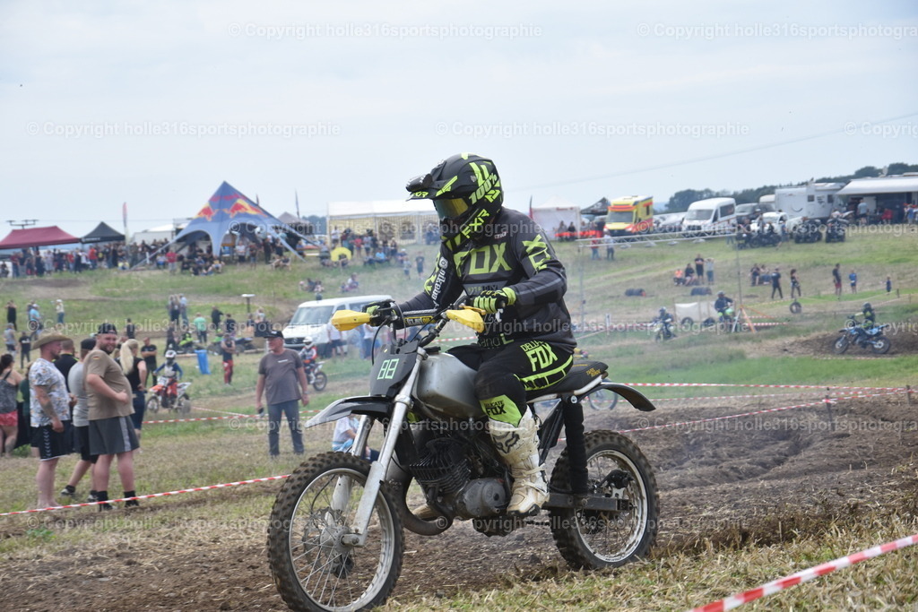 DSC_0798 | Sportfotografie , Motorsport, Motoross, Reitsport, Mointainbike, Enduro,
Landschaft , Outdoor, Eventfotografie, Landschaft, Bilder online bestellen - Realisiert mit Pictrs.com