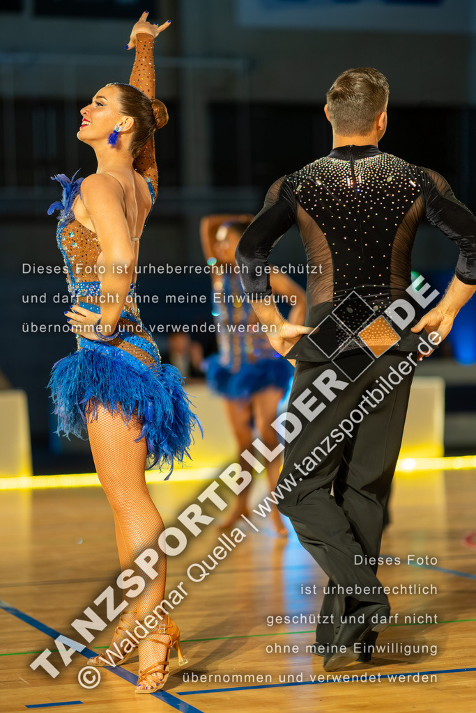 20260322-00810 | Hier finden Sie Tanz Bilder vom Latein und Standard Formationen tanzen. Sportbilder vom Tanzsport. Schöne Fotos und von Weltmeisterschaft, Europameisterschaft, Bundesliga, Regionalliga, Oberliga und Landesliga sowie von GOC Stuttgart, DanceComp, WM Bremen