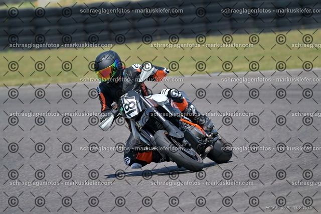 26BT02-2096 | markuskiefer.com - Realisiert mit Pictrs.com