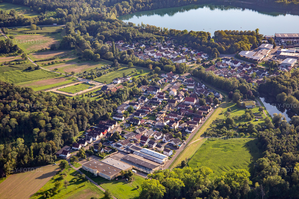 Luftbild: Ortsansicht von Osten im Ortsteil Grauelsbaum in Lichtenau im Bundesland Baden-Württemberg in Deutschland. Foto: IMG_137770.jpg vom 18.08.2023 durch Werner Riehm/FLY-FOTO.de