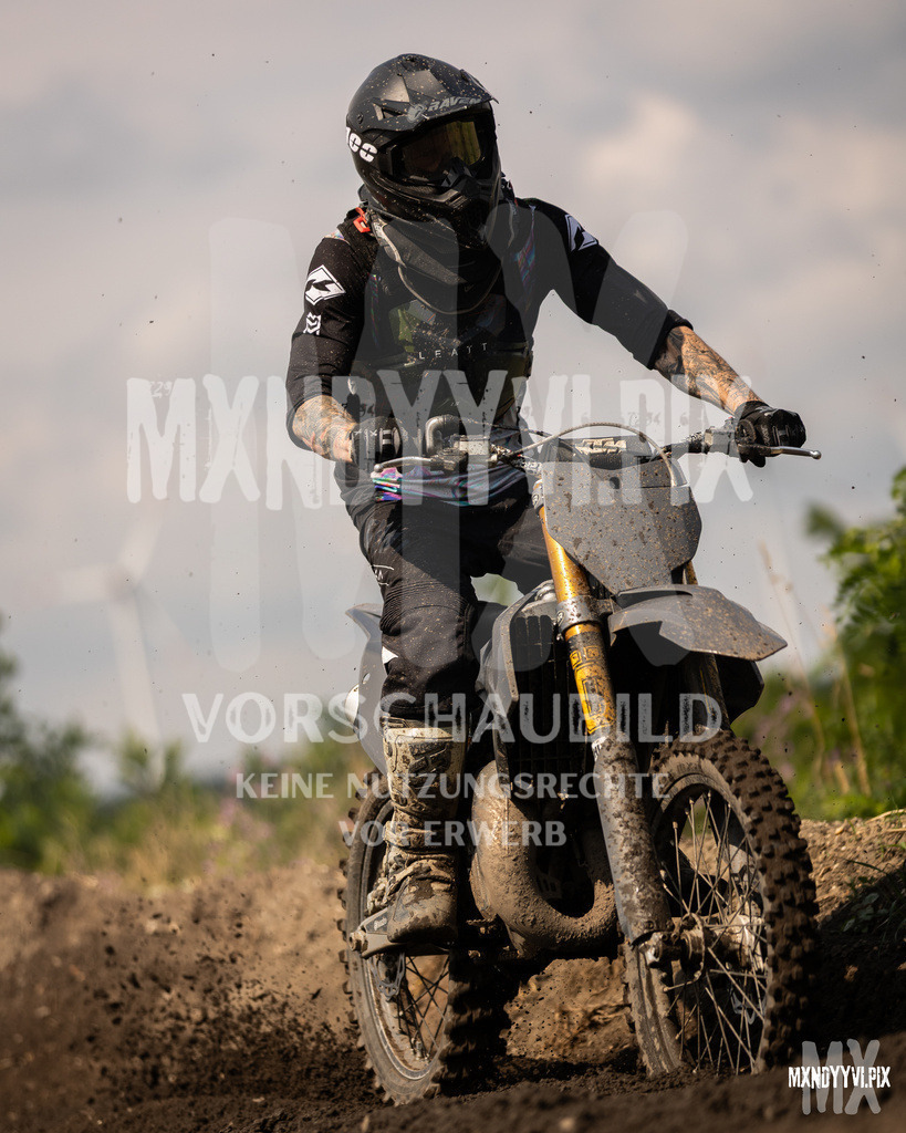 866A1476 | mxndyyvipix