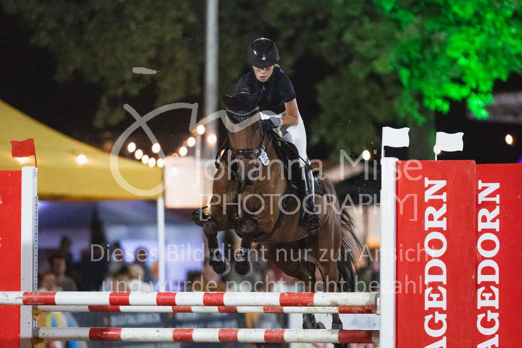 220825_Delbrueck_A1-Mannschaft-497 | Deine schönsten Turniermomente als professionelle Fotos! Entdecke hochwertige Pferdesport-Fotografie im Online-Shop. Jetzt Fotos finden & bestellen!