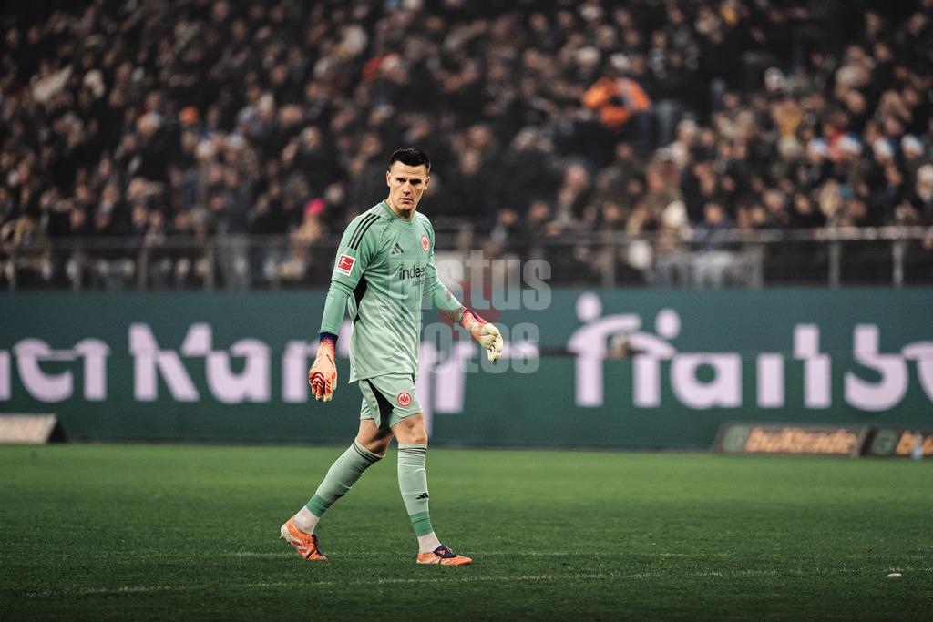 Fußball | Männer | Saison 2025/2026 | 1. Fußball-Bundesliga | 15. Spieltag | Hamburger SV vs. Eintracht Frankfurt | 20.12.2025 | Michael Zetterer (#23, Eintracht Frankfurt)