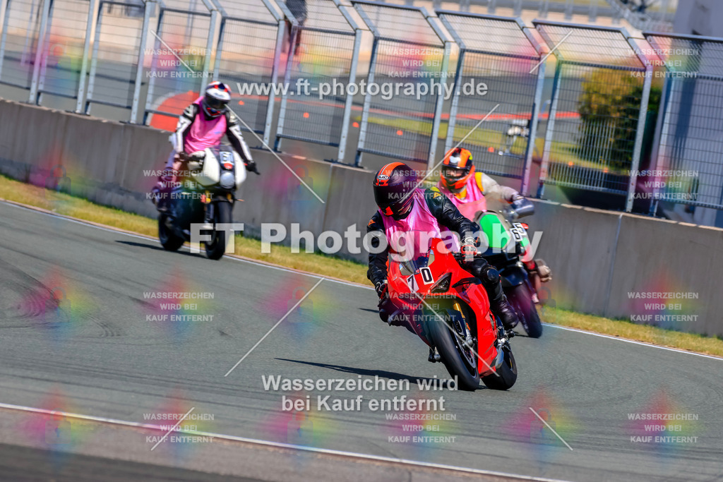 _TCM3751 | Hier findet Ihr Bilder von Touristenfahrten auf der Nürburgring Nordschleife oder von anderen Veranstaltungen die ich besucht habe. Viel Spass beim Durch Schauen 