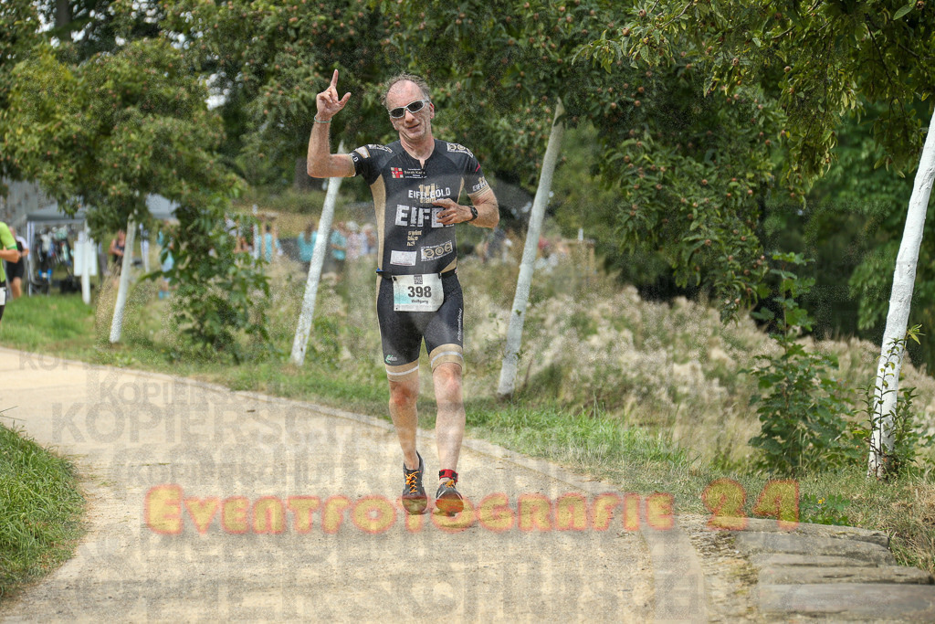 250824_1346_EX1_3615 | Sportfotografie im Rhein-Sieg Kreis, Köln, Bonn, NRW, Rheinland Pfalz, Hessen, etc. Unser Tätigkeitsfeld umfasst den Laufsport vom Volkslauf über den Marathon, Duathlon, Triathon bis zum Ultralauf wie Kölnpfad Ultra oder Schindertrail.