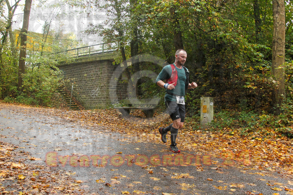 241027_0951_EV4_5841 | Sportfotografie im Rhein-Sieg Kreis, Köln, Bonn, NRW, Rheinland Pfalz, Hessen, etc. Unser Tätigkeitsfeld umfasst den Laufsport vom Volkslauf über den Marathon, Duathlon, Triathon bis zum Ultralauf wie Kölnpfad Ultra oder Schindertrail.