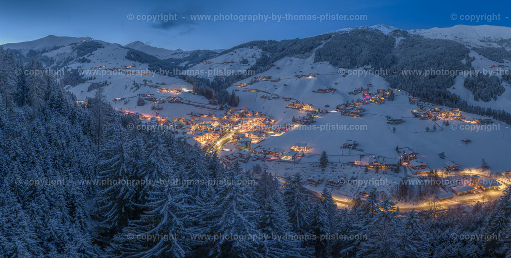Vorderlanersbach Blaue Stunde Winter copyright  Thomas Pfister-1 | PHOTOGRAPHY BY THOMAS PFISTER