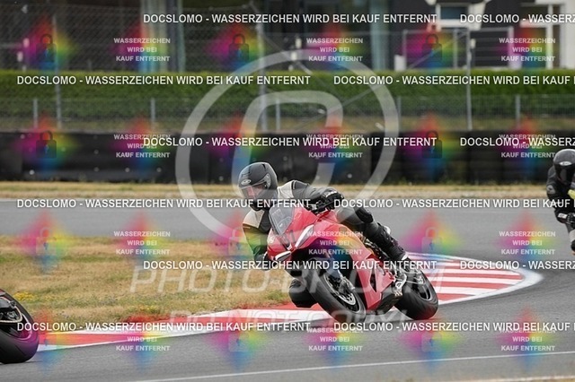 2025_07_08_PBK_23655 | Sportfotografie; SlowMotion; Video; Rennstrecke; Hafeneger; RSE; Speer; Trackday; Motorsportarena; Hockenheimring; Brno; Most; Barcelona; Valencia, Benny; Kaetzmer;