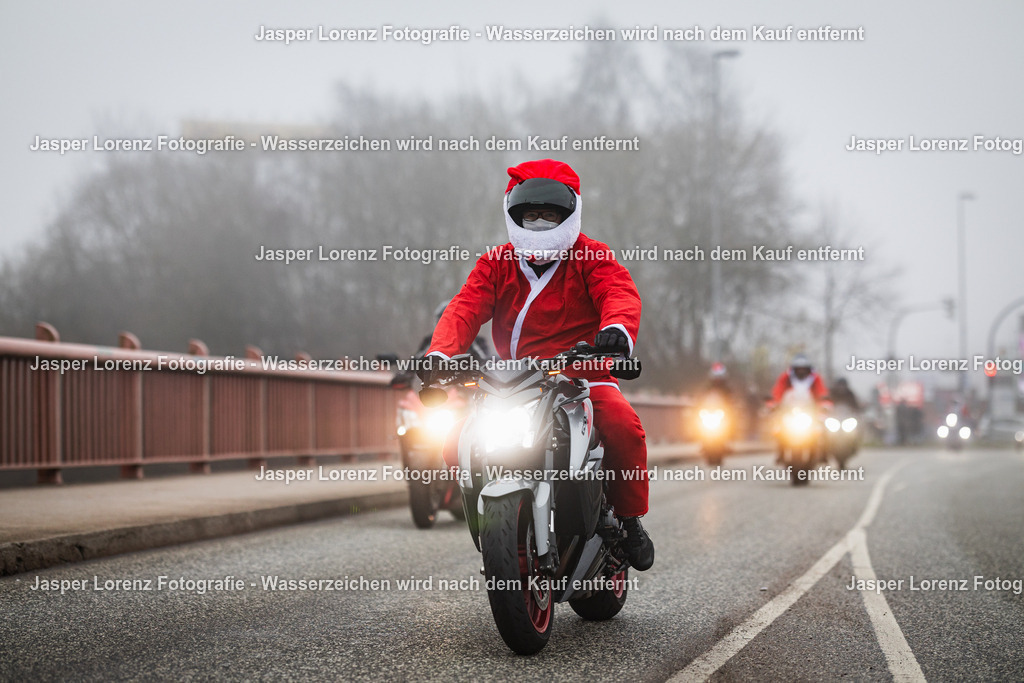 X-Mas Ride I Kiel I 2025 | Jasper Lorenz Fotografie - Realisiert mit Pictrs.com