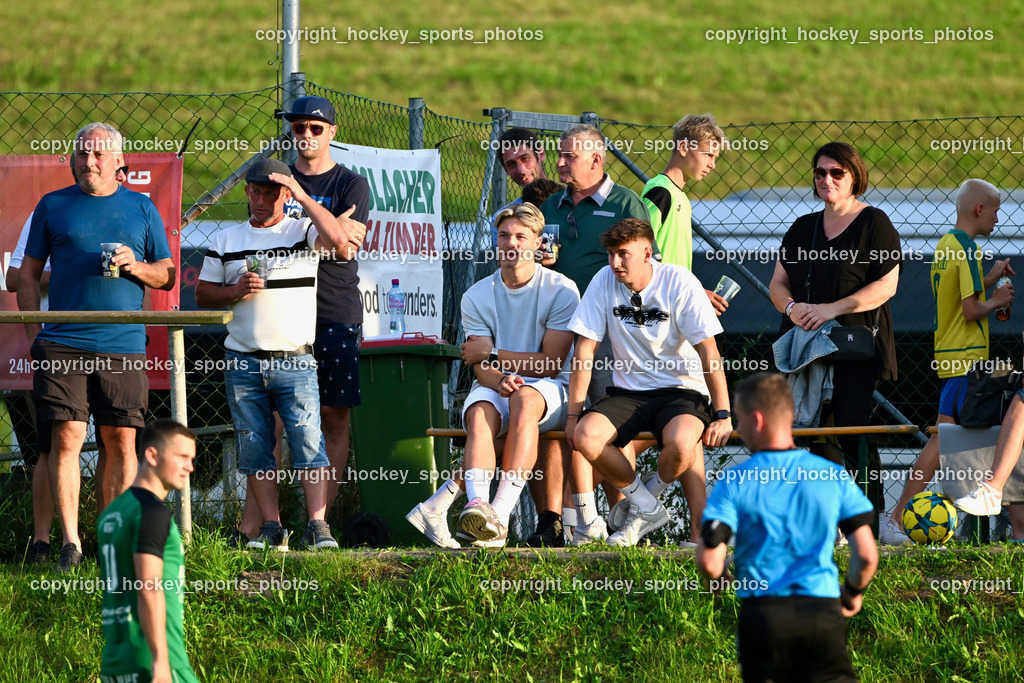 FC Lendorf vs. SC St.Veit | Besucher Thomas Morgenstern Arena, FC Lendorf vs. SC St.Veit, FC Lendorf vs. SC St.Veit am 17.08.2024 in Lendorf (Thomas Morgenstern-Arena), Austria, (Photo by Bernd Stefan)