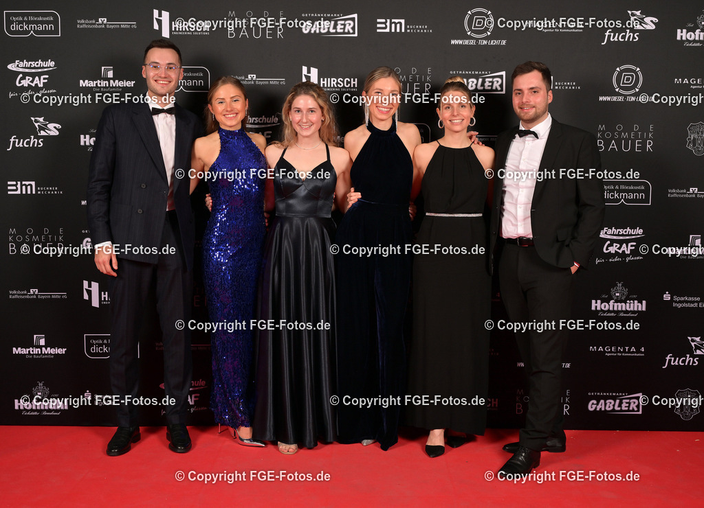 20240113-fge-fotos-0282 | Eröffnungsball der FGE am 13.01.2024 im Alten Stadttheater in Eichstätt. - Realisiert mit Pictrs.com