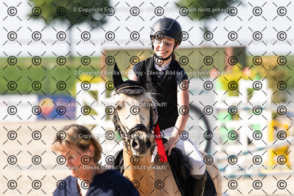 CL5A1255 | Emilia Reinking Fotografie - Realisiert mit Pictrs.com