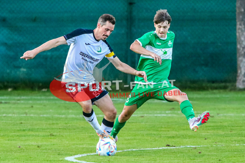 SV Donau - FC Lendorf 0-0, Kärntner Liga 3. Runde | Christian Kautz (FC Lendorf #9) Luca Thaler (SV Donau Klagenfurt #8) SV Donau - FC Lendorf 0-0 am 12.08.2023 in Klagenfurt
(Sportplatz SV Donau), Austria, (Photo by Ernst Krawagner sport-fan.at) - Realisiert mit Pictrs.com