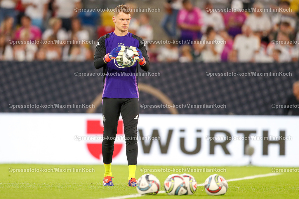 DFB07092402198 | 07.09.2024, Düsseldorf, UEFA Nations League, Deutschland – Ungarn, Merkur Spielarena, Division A, 2024/2025, Gruppe 3: Torwart Alexander Nübel (GER #21)DFB regulations prohibit any use of photographs as image sequences and or quasi-video.