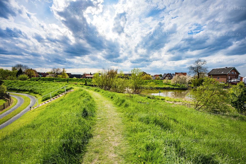 Lühe der Fluß Lühe_ELS_5080010523 | Fotos aus den Touristenorten aus Norddeutschland. - Realisiert mit Pictrs.com