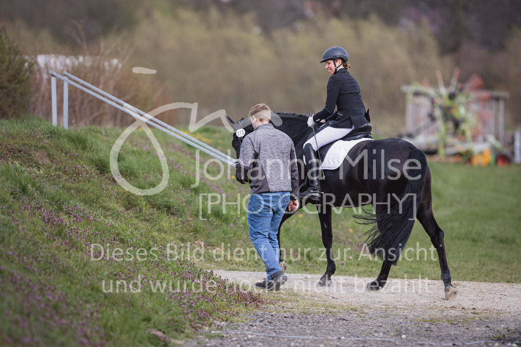 230410_Frühlingsfest_Dressurreiter-L_Impressionen-649 | Deine schönsten Turniermomente als professionelle Fotos! Entdecke hochwertige Pferdesport-Fotografie im Online-Shop. Jetzt Fotos finden & bestellen!