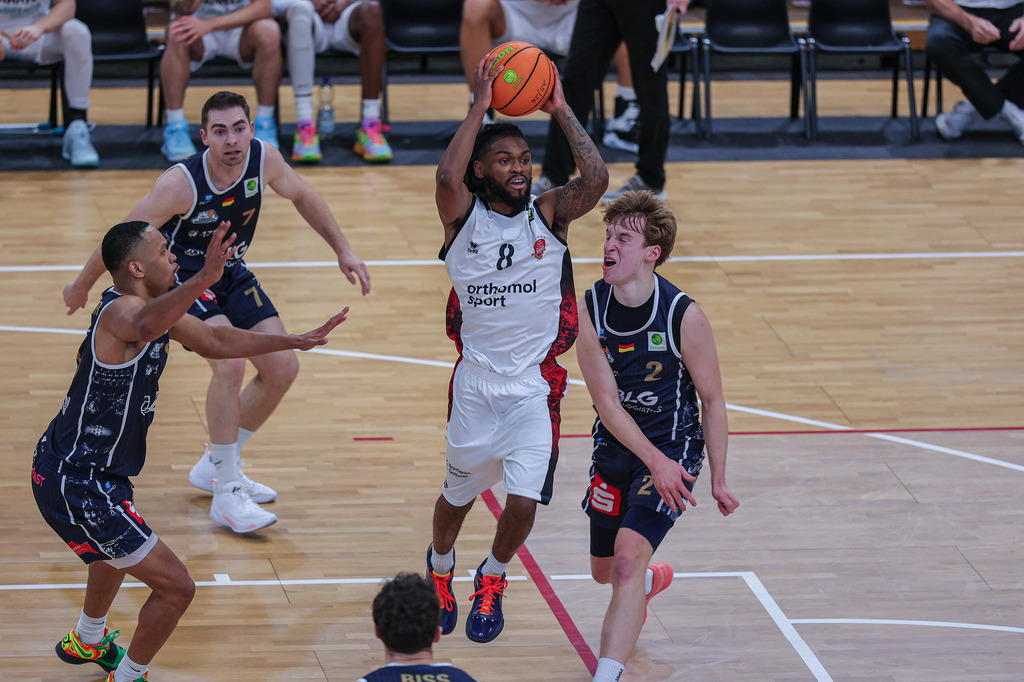 Pro A BAYER GIANTS vs Eisbären Bremerhaven-27 | Fotos von Basketballspielen aus dem Raum NRW fotografiert von Gero Mueller-Laschet und Daniel Schaefer - Realisiert mit Pictrs.com