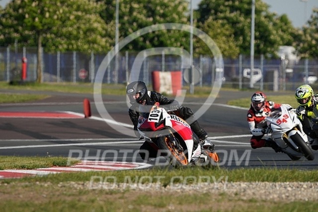 2025_05_12_PBK_15974 | Sportfotografie; SlowMotion; Video; Rennstrecke; Hafeneger; Speer; Racing; RSE; BMW; CBO; Trackday; Motorsportarena; Hockenheimring; Brno; Most; Barcelona; Valencia