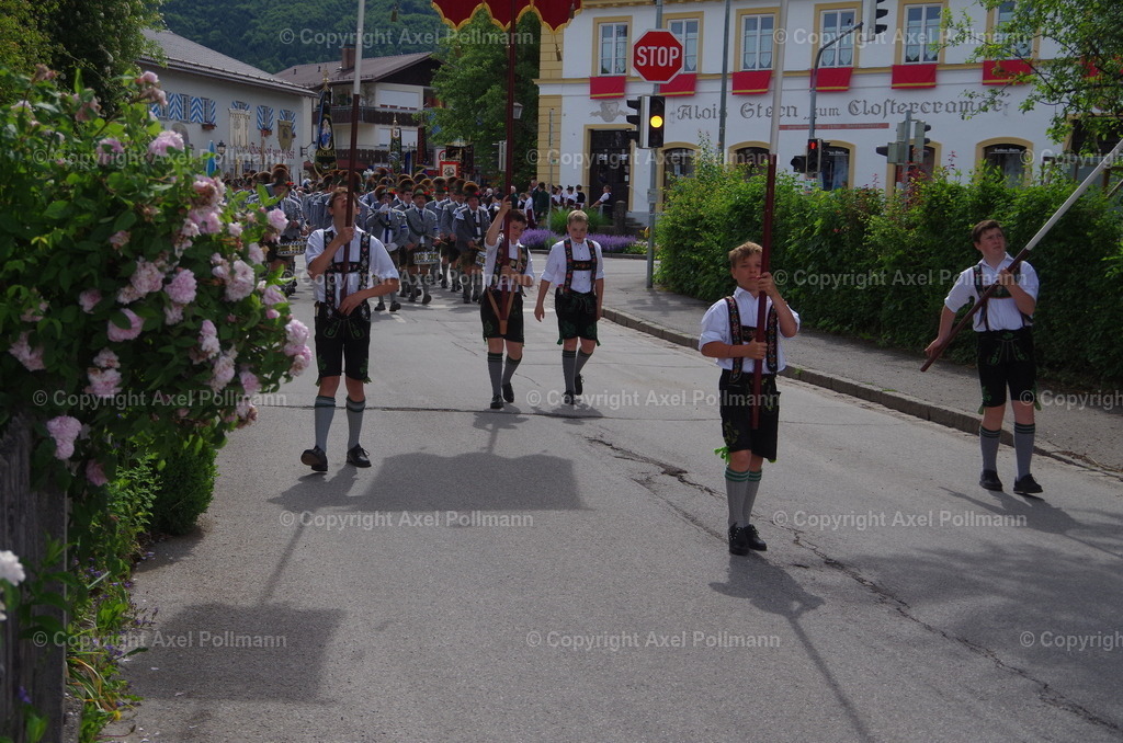 IMGP5346 | fotografiert von Axel PollmannLeonhardi Wallfahrt Benediktbeuern und Murnau, Fronleichnam, Fasching, Landschaft im Loisachtal und Benediktbeuern  - Realisiert mit Pictrs.com