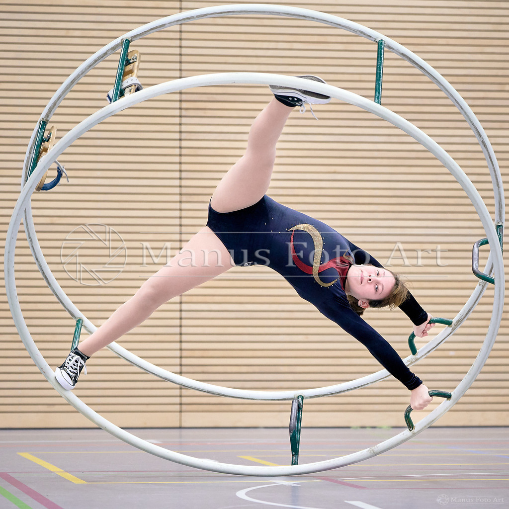 B-DSC04763 | Professionelle Sportfotografie in Hamburg, Schleswig-Holstein und Niedersachsen – spezialisiert auf Rhönrad, Geräteturnen, Leistungsturnen und rhythmische Sportgymnastik. Bundesweite Begleitung von Rhönrad-Events. Jetzt Sport-Fotos - Realisiert mit Pictrs.com