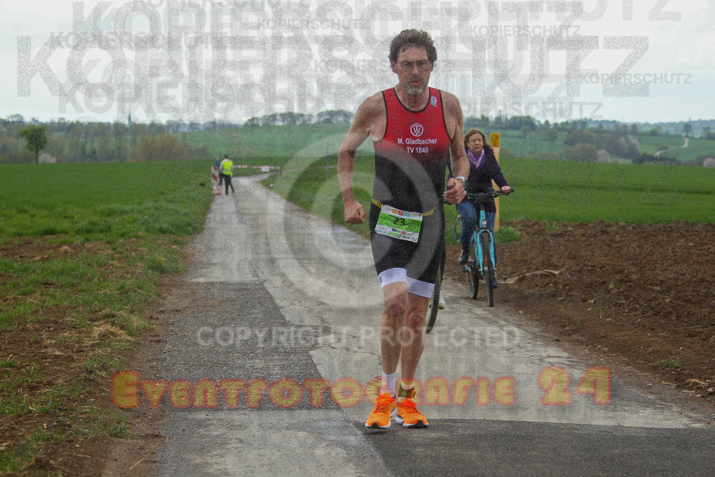 250413_1052_EV4_7119 | Sportfotografie im Rhein-Sieg Kreis, Köln, Bonn, NRW, Rheinland Pfalz, Hessen, etc. Unser Tätigkeitsfeld umfasst den Laufsport vom Volkslauf über den Marathon, Duathlon, Triathon bis zum Ultralauf wie Kölnpfad Ultra oder Schindertrail.