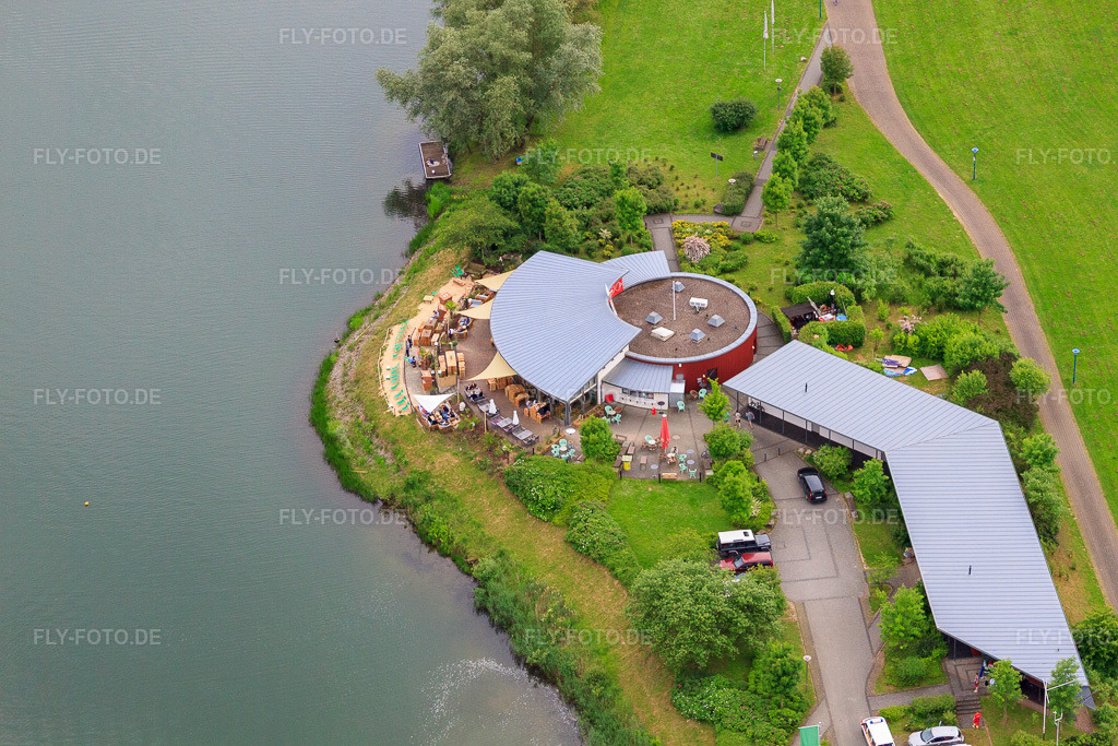 Luftbild: Restaurant Strandgut Höxter am Godelheimer See in Höxter im Bundesland Nordrhein-Westfalen in Deutschland.Foto: IMG_65330.jpg vom 24.05.2014 durch Werner Riehm/FLY-FOTO.deAuflösung des Originals: 4752 x 3168 pxXN--STRANDGUTHXTER-4PB.DE