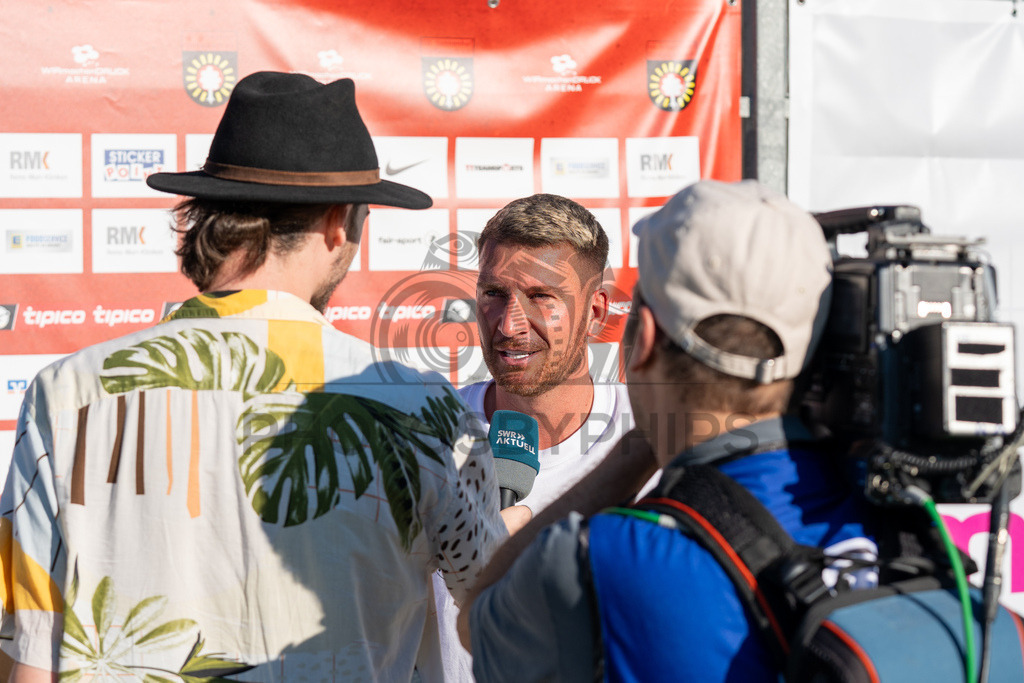 SG Sonnenhof Großaspach vs. Fortuna Köln, Fussball, 3. Liga, 1. Spieltag, 08.08.2026 | Pascal Reinhardt (Trainer SG Sonnenhof Großaspach) im Interview mit SWR nach dem Sieg,SG Sonnenhof Großaspach vs. Fortuna Köln, Fussball, 3. Liga, 1. Spieltag, 08.08.2026,DFB regulations prohibit any use of photographs as image sequences and/or quasi-video