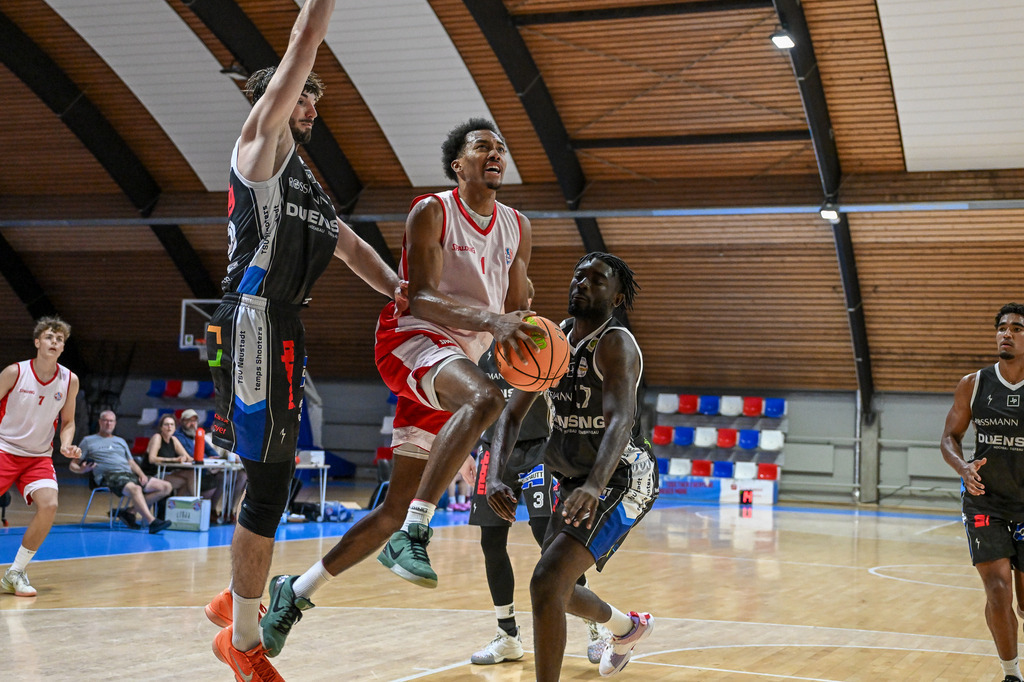 rsk_038 | Fotos von Basketballspielen aus dem Raum NRW fotografiert von Gero Mueller-Laschet und Daniel Schaefer - Realisiert mit Pictrs.com