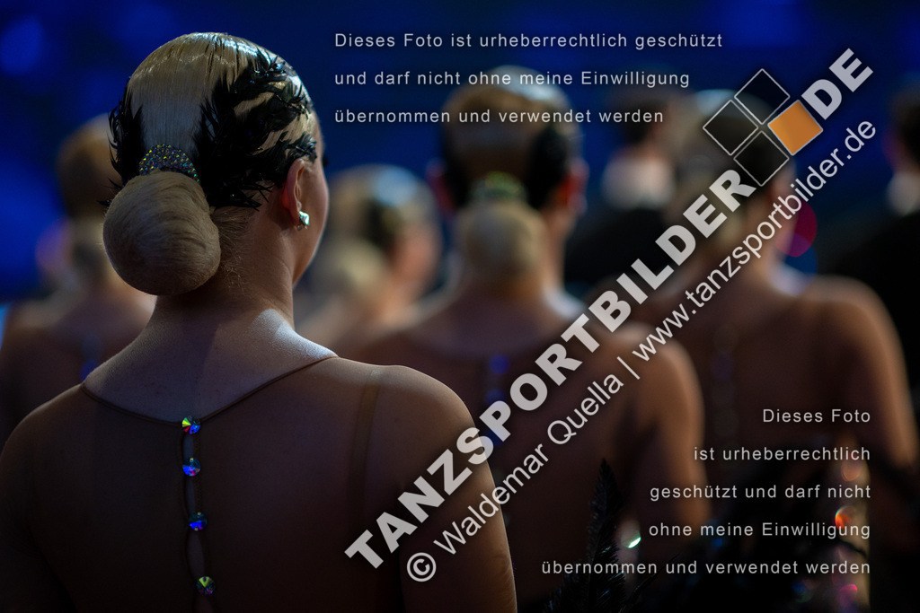 20251206-04743 | Hier finden Sie Tanz Bilder vom Latein und Standard Formationen tanzen. Sportbilder vom Tanzsport. Schöne Fotos und von Weltmeisterschaft, Europameisterschaft, Bundesliga, Regionalliga, Oberliga und Landesliga sowie von GOC Stuttgart, DanceComp, WM Bremen