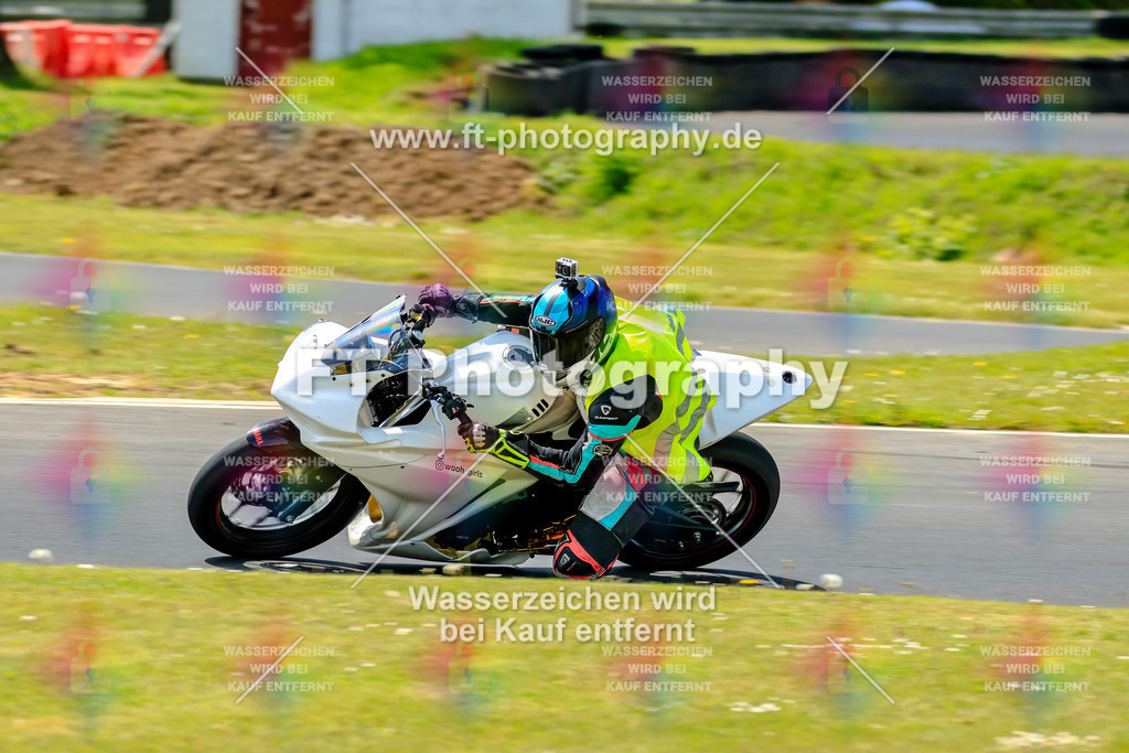 _OTO2079 | Hier findet Ihr Bilder von Touristenfahrten auf der Nürburgring Nordschleife oder von anderen Veranstaltungen die ich besucht habe. Viel Spass beim Durch Schauen 
