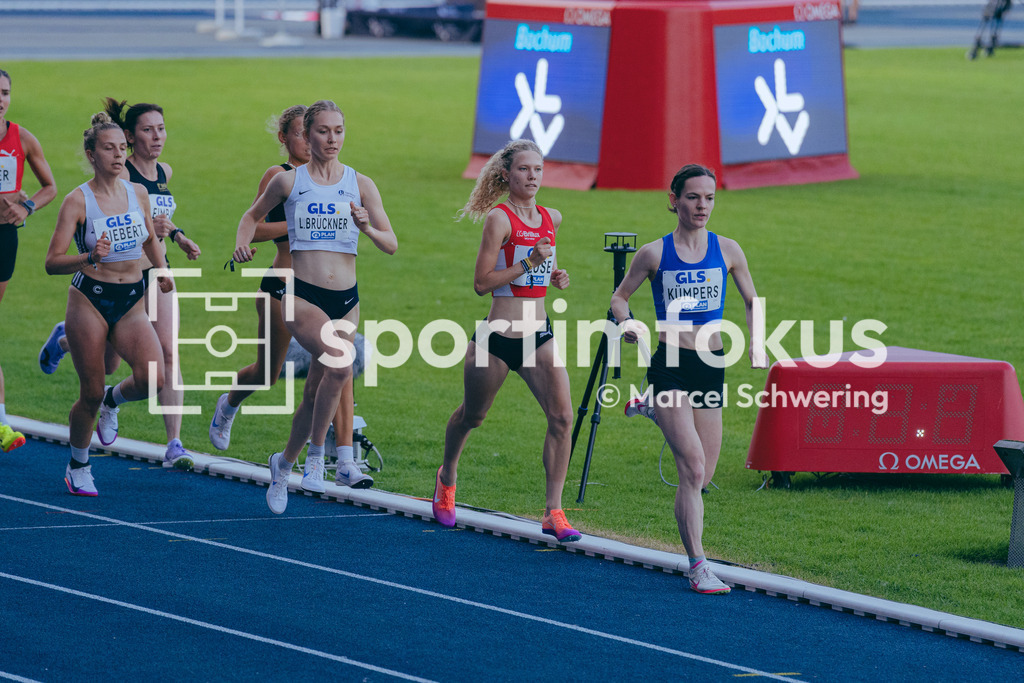 Deutsche Meisterschaften der Frauen und Männer 2026 | Julia Kümpers, LAC Kronshagen, Leonie Kruse, LG Brillux Münster, Lea Brückner, Hamburg Running, 5000-Meter-Lauf, Deutsche Meisterschaften der Frauen und Männer 2026, Lohrheidestadion Bochum-Wattenscheid, 25.07.2026. Foto: Marcel Schwering / sportimfokus - Realisiert mit Pictrs.com