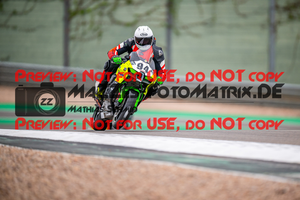 MaZZes_FotoMatrix_240503_6007705_4038 | STK1000