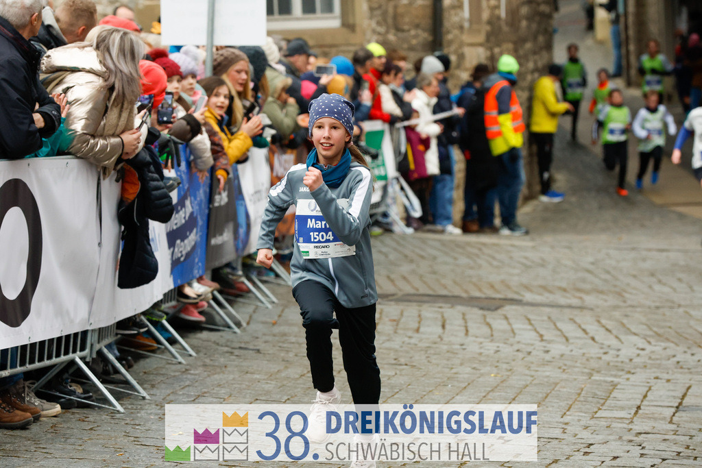 1700m Stadtwerke Jugendlauf | 3 Koenigslauf 2024 1700m Stadtwerke Jugendlauf - Realisiert mit Pictrs.com