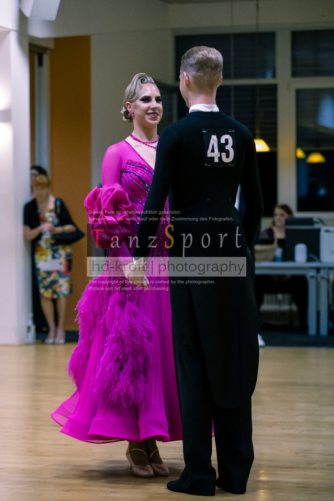 20250906_LM_By_HGR-S-Std_7155 | Tanzsportbilder, Standardtanz, Lateintanz, WDSF, DTV, LTVB, dancecomp, goc, hessen tanzt, blaues band der spree, walzer, tango, wiener walzer, slowfox, quickstepp, samba, rumba, cha-cha-cha, paso doble. jive, hd-kroft photography, turniertanzsport