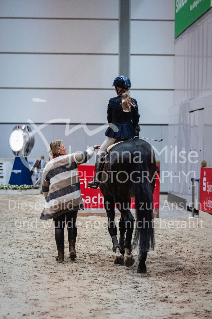 240120_Leipzig_AmateurSmall-131 | Deine schönsten Turniermomente als professionelle Fotos! Entdecke hochwertige Pferdesport-Fotografie im Online-Shop. Jetzt Fotos finden & bestellen!