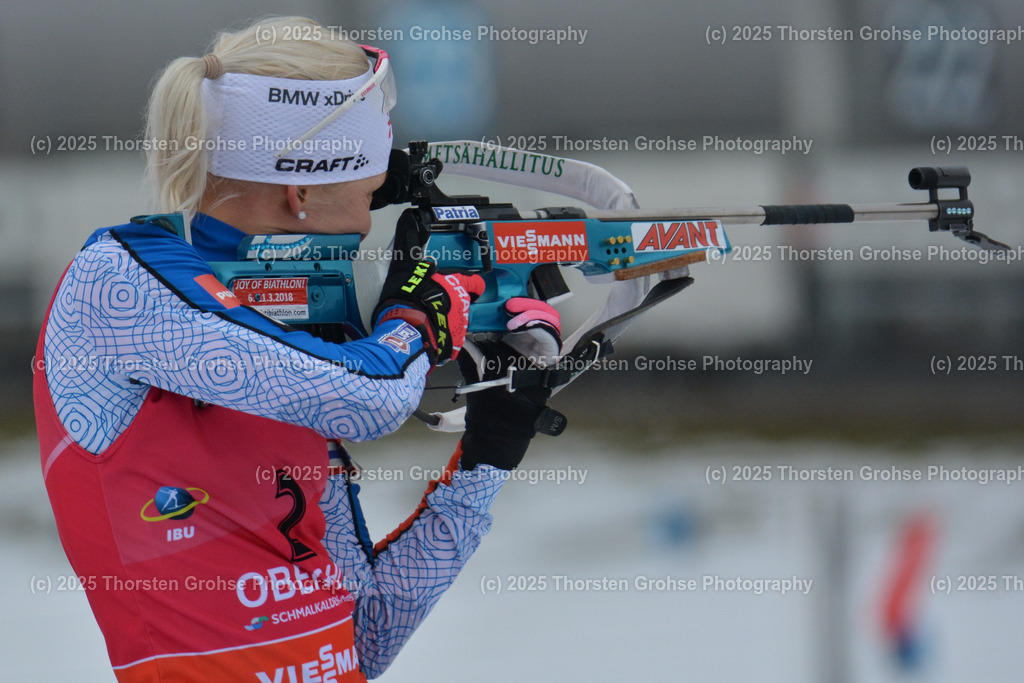 IBU WC Biathlon Oberhof 2018 | MAKARAINEN Kaisa (FIN) am Schiessstand; IBU WC Biathlon Oberhof 2018, 10 km Verfolgung der Frauen am 06.01.2018 in der DKB Ski Arena in Oberhof, (Deutschland) - Realisiert mit Pictrs.com