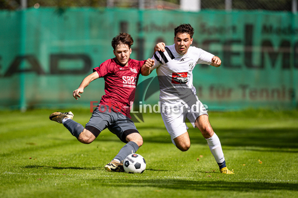 SV Polling II gegen SG Söcking/Starnberg | Fußball A-Klasse Herren Oberbayern Zugspitze Gruppe 5 7. Spieltag, SV Polling II gegen SG Söcking/Starnberg, 20240915,Duell zwischen Nicolas Kaiser (SV Polling II 14) und Luca Di Stasi (SG Söcking/Starnberg 18),2024-09-15 in Polling (Sportplatz Polling), Nicolas Kaiser (SV Polling II 14), Luca Di Stasi (SG Söcking/Starnberg 18)Copyright: WolfgangxLindner www.foto-lindner.de / shop.foto-lindner.de