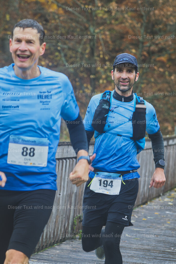 cineathletes-huegelland-2025-11-09-10-51-21 | Sportfotografie rund um Obstacle Course Racing und Trail Run - Realisiert mit Pictrs.com