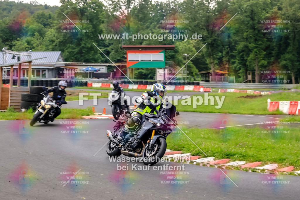 VBK-6398 | Hier findet Ihr Bilder von Touristenfahrten auf der Nürburgring Nordschleife oder von anderen Veranstaltungen die ich besucht habe. Viel Spass beim Durch Schauen 