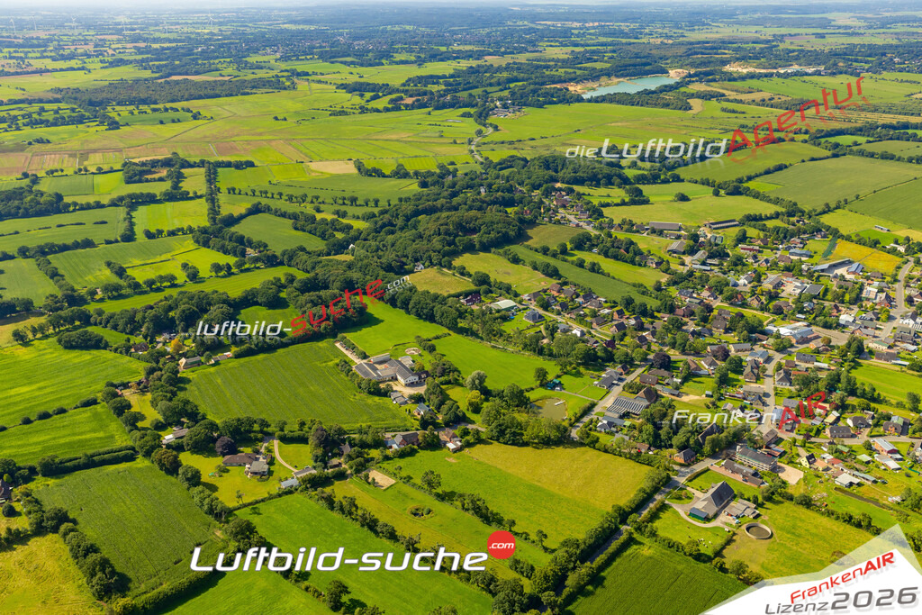 Vs Google Maps Dörpling - Die Luftaufnahme wurde 2025 vom UL-Flugzeug heraus erstellt ( keine Drohnenaufnahme ) - Hochauflösende Luftaufnahme - für Wandbilder und großformatige Ausdrucke geeignet. Das besondere Geschenk!Hier alle&nbsp;Infos zur Lizenzierung der LuftaufnahmeWir fliegen auch dieses Jahr wieder in Ihre Region um Luftbilder zu erstellen.- Luftbild anfragen