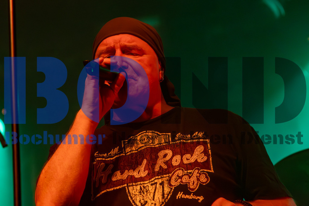 SES_NURPUR20250102-29 | bond - Realisiert mit Pictrs.com